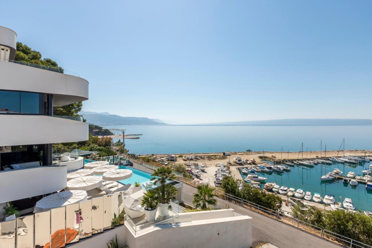 Appartamento Seaside Penthouse With Hot Tub Sky Living Spalato Esterno foto